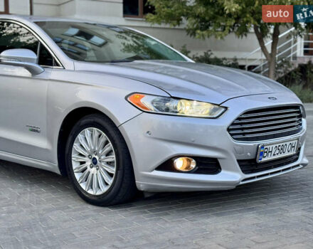 Форд Фьюжн 2014 в Одессе на Automoto.ua Серый Форд Фьюжн, объемом двигателя 2 л и пробегом 266 тыс. км за 12400 $, фото 4 на Automoto.ua