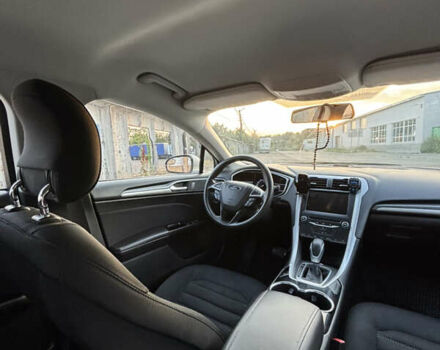 Серый Форд Фьюжн, объемом двигателя 2.5 л и пробегом 300 тыс. км за 8500 $, фото 7 на Automoto.ua