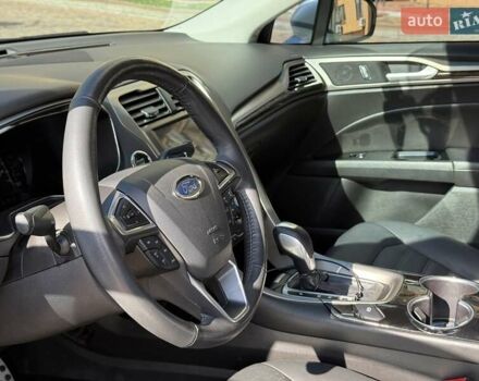 Сірий Форд Фьюжен, об'ємом двигуна 2 л та пробігом 152 тис. км за 11499 $, фото 37 на Automoto.ua