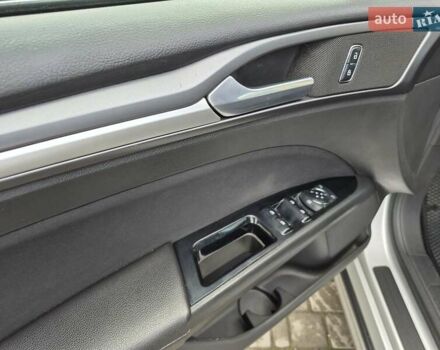 Серый Форд Фьюжн, объемом двигателя 2 л и пробегом 162 тыс. км за 10500 $, фото 12 на Automoto.ua