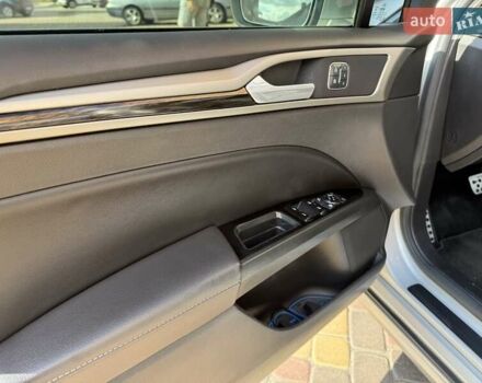 Сірий Форд Фьюжен, об'ємом двигуна 2 л та пробігом 152 тис. км за 11499 $, фото 36 на Automoto.ua