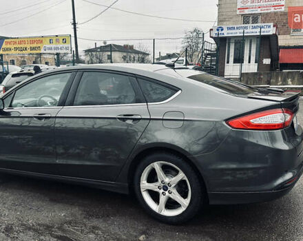 Серый Форд Фьюжн, объемом двигателя 2.49 л и пробегом 203 тыс. км за 8900 $, фото 6 на Automoto.ua