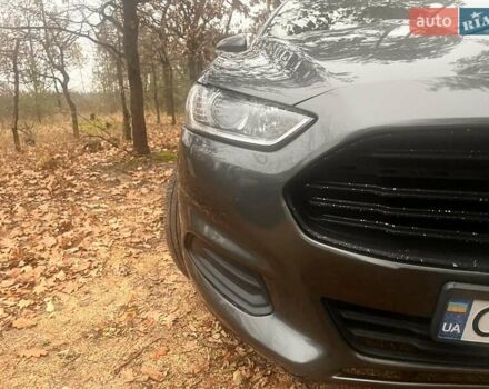 Сірий Форд Фьюжен, об'ємом двигуна 1.5 л та пробігом 256 тис. км за 8000 $, фото 2 на Automoto.ua