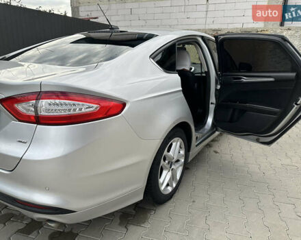 Серый Форд Фьюжн, объемом двигателя 2.5 л и пробегом 227 тыс. км за 8800 $, фото 6 на Automoto.ua