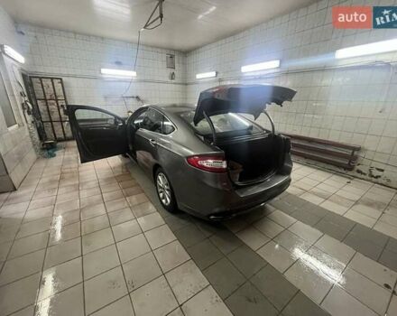 Серый Форд Фьюжн, объемом двигателя 2 л и пробегом 145 тыс. км за 10200 $, фото 9 на Automoto.ua