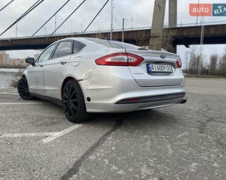 Серый Форд Фьюжн, объемом двигателя 2.49 л и пробегом 240 тыс. км за 9600 $, фото 8 на Automoto.ua