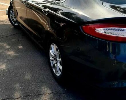 Серый Форд Фьюжн, объемом двигателя 2.5 л и пробегом 178 тыс. км за 9400 $, фото 5 на Automoto.ua