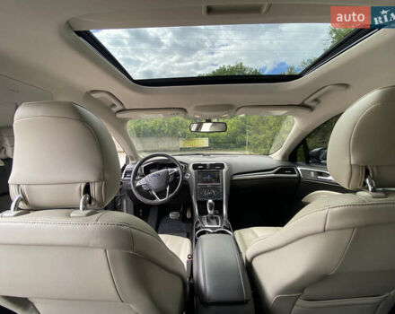 Серый Форд Фьюжн, объемом двигателя 2 л и пробегом 209 тыс. км за 13500 $, фото 6 на Automoto.ua