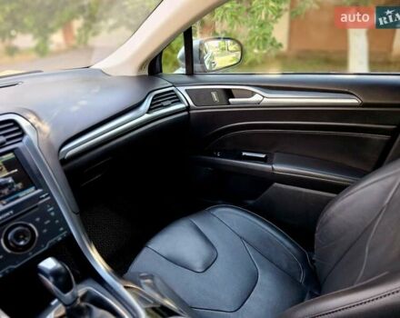 Сірий Форд Фьюжен, об'ємом двигуна 2 л та пробігом 193 тис. км за 10200 $, фото 19 на Automoto.ua