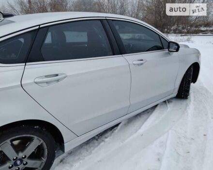 Сірий Форд Фьюжен, об'ємом двигуна 2 л та пробігом 179 тис. км за 9700 $, фото 5 на Automoto.ua