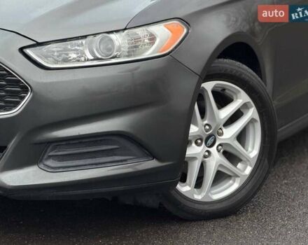 Серый Форд Фьюжн, объемом двигателя 2.5 л и пробегом 224 тыс. км за 9800 $, фото 3 на Automoto.ua