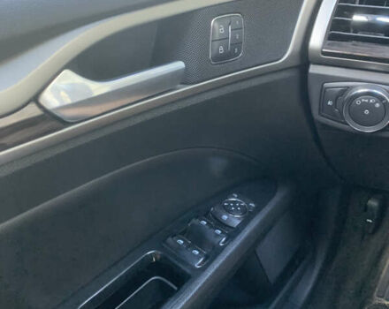 Сірий Форд Фьюжен, об'ємом двигуна 2 л та пробігом 229 тис. км за 10000 $, фото 14 на Automoto.ua