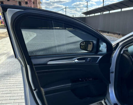 Сірий Форд Фьюжен, об'ємом двигуна 2 л та пробігом 188 тис. км за 11299 $, фото 12 на Automoto.ua