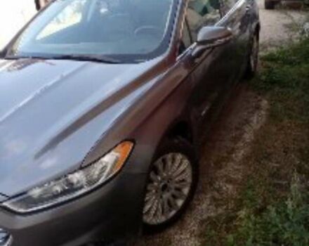 Сірий Форд Фьюжен, об'ємом двигуна 2 л та пробігом 220 тис. км за 12600 $, фото 3 на Automoto.ua