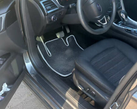 Серый Форд Фьюжн, объемом двигателя 2.49 л и пробегом 162 тыс. км за 11800 $, фото 6 на Automoto.ua