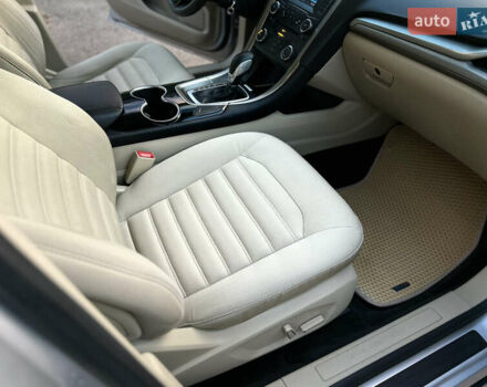 Сірий Форд Фьюжен, об'ємом двигуна 2.49 л та пробігом 290 тис. км за 8899 $, фото 42 на Automoto.ua