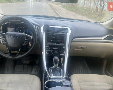 Сірий Форд Фьюжен, об'ємом двигуна 2 л та пробігом 138 тис. км за 11200 $, фото 12 на Automoto.ua