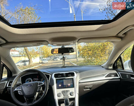 Форд Фьюжн 2015 в Киеве на Automoto.ua Серый Форд Фьюжн, объемом двигателя 2.4 л и пробегом 272 тыс. км за 7999 $, фото 13 на Automoto.ua