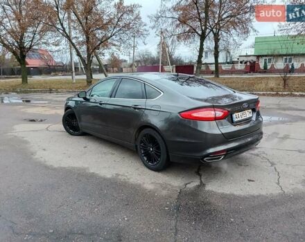 Сірий Форд Фьюжен, об'ємом двигуна 2 л та пробігом 121 тис. км за 12700 $, фото 5 на Automoto.ua