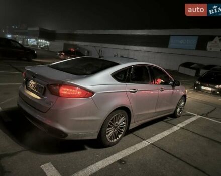 Серый Форд Фьюжн, объемом двигателя 2 л и пробегом 135 тыс. км за 10500 $, фото 4 на Automoto.ua