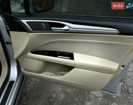 Сірий Форд Фьюжен, об'ємом двигуна 2.49 л та пробігом 290 тис. км за 8899 $, фото 33 на Automoto.ua