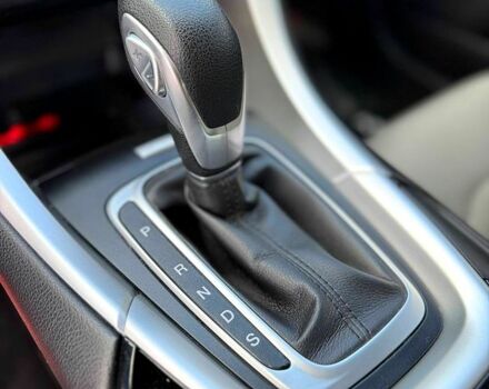 Серый Форд Фьюжн, объемом двигателя 2.5 л и пробегом 140 тыс. км за 10500 $, фото 4 на Automoto.ua