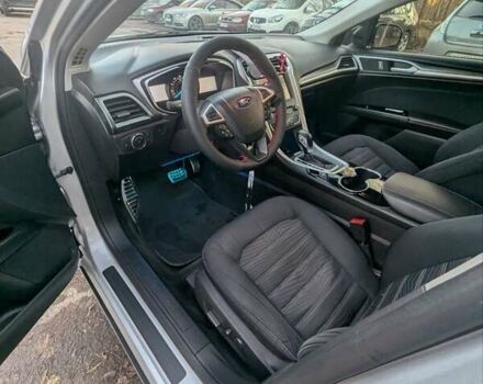 Сірий Форд Фьюжен, об'ємом двигуна 2.49 л та пробігом 138 тис. км за 10500 $, фото 9 на Automoto.ua