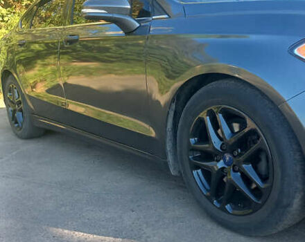 Серый Форд Фьюжн, объемом двигателя 2.49 л и пробегом 162 тыс. км за 11800 $, фото 1 на Automoto.ua