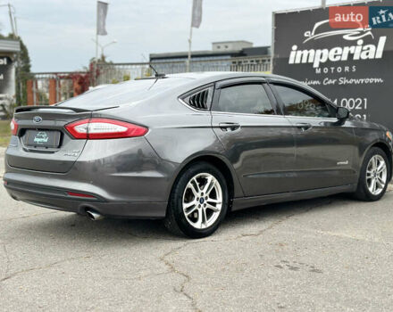 Серый Форд Фьюжн, объемом двигателя 2 л и пробегом 255 тыс. км за 10999 $, фото 5 на Automoto.ua