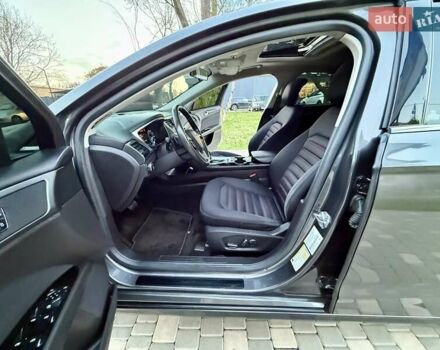 Сірий Форд Фьюжен, об'ємом двигуна 2 л та пробігом 163 тис. км за 8300 $, фото 31 на Automoto.ua