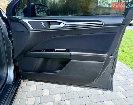 Сірий Форд Фьюжен, об'ємом двигуна 2 л та пробігом 163 тис. км за 8300 $, фото 41 на Automoto.ua