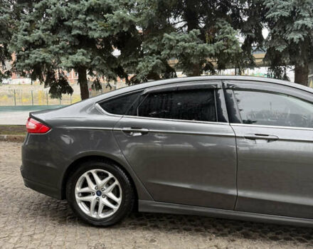 Серый Форд Фьюжн, объемом двигателя 2.5 л и пробегом 127 тыс. км за 10700 $, фото 4 на Automoto.ua