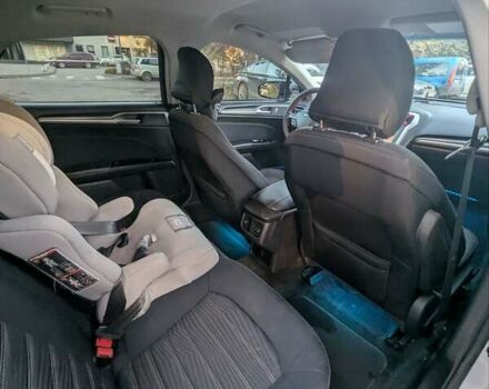 Сірий Форд Фьюжен, об'ємом двигуна 2.49 л та пробігом 138 тис. км за 10500 $, фото 7 на Automoto.ua