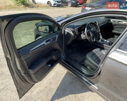 Сірий Форд Фьюжен, об'ємом двигуна 2 л та пробігом 129 тис. км за 12000 $, фото 25 на Automoto.ua