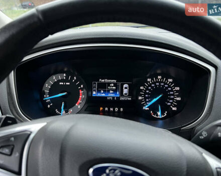 Серый Форд Фьюжн, объемом двигателя 2 л и пробегом 250 тыс. км за 9200 $, фото 27 на Automoto.ua