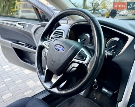 Сірий Форд Фьюжен, об'ємом двигуна 2 л та пробігом 163 тис. км за 8300 $, фото 48 на Automoto.ua