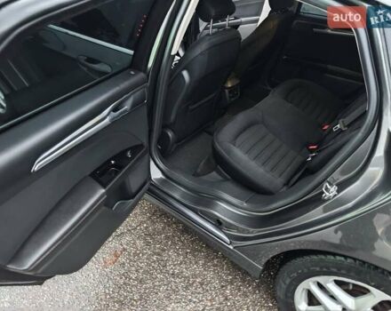 Серый Форд Фьюжн, объемом двигателя 2.49 л и пробегом 180 тыс. км за 9999 $, фото 32 на Automoto.ua