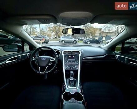 Сірий Форд Фьюжен, об'ємом двигуна 2 л та пробігом 163 тис. км за 8300 $, фото 63 на Automoto.ua