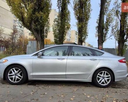 Серый Форд Фьюжн, объемом двигателя 2.49 л и пробегом 184 тыс. км за 9800 $, фото 9 на Automoto.ua