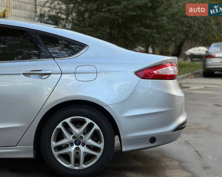 Сірий Форд Фьюжен, об'ємом двигуна 2.49 л та пробігом 270 тис. км за 7999 $, фото 9 на Automoto.ua