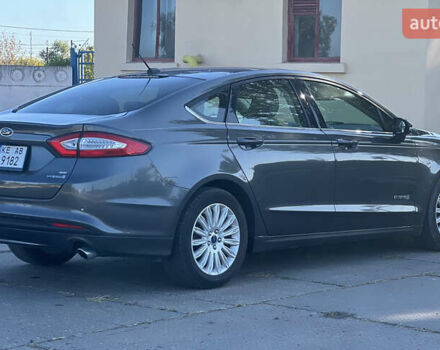 Сірий Форд Фьюжен, об'ємом двигуна 2 л та пробігом 138 тис. км за 11200 $, фото 6 на Automoto.ua