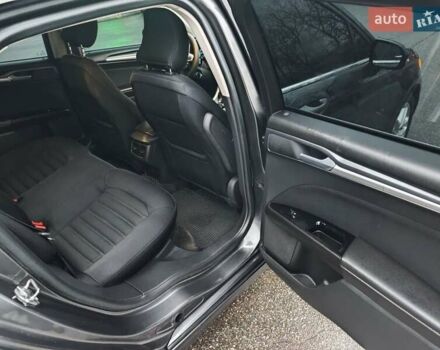 Серый Форд Фьюжн, объемом двигателя 2.49 л и пробегом 180 тыс. км за 9999 $, фото 34 на Automoto.ua