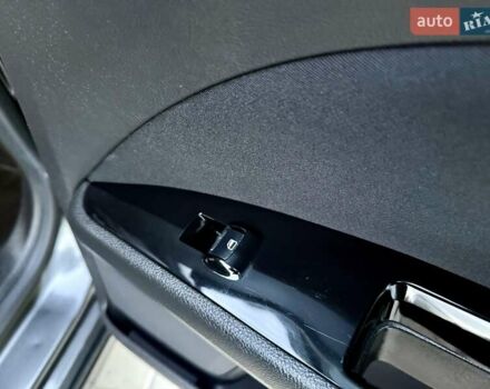 Сірий Форд Фьюжен, об'ємом двигуна 2 л та пробігом 163 тис. км за 8300 $, фото 60 на Automoto.ua