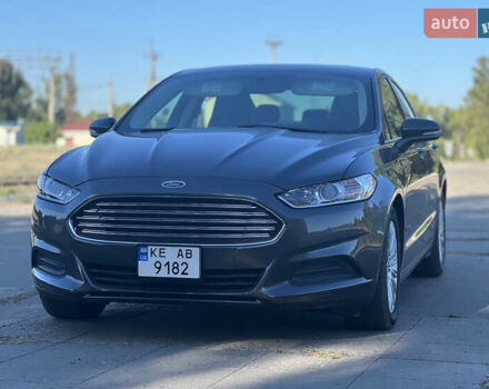 Сірий Форд Фьюжен, об'ємом двигуна 2 л та пробігом 138 тис. км за 11200 $, фото 2 на Automoto.ua