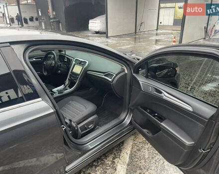 Серый Форд Фьюжн, объемом двигателя 2.49 л и пробегом 190 тыс. км за 10700 $, фото 3 на Automoto.ua