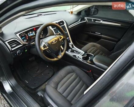 Серый Форд Фьюжн, объемом двигателя 2.49 л и пробегом 180 тыс. км за 9999 $, фото 7 на Automoto.ua