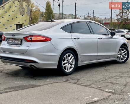 Серый Форд Фьюжн, объемом двигателя 2.49 л и пробегом 194 тыс. км за 9300 $, фото 2 на Automoto.ua