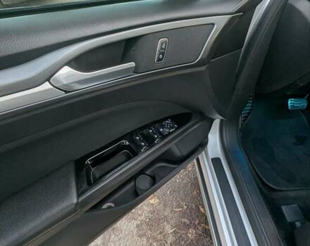 Сірий Форд Фьюжен, об'ємом двигуна 2.49 л та пробігом 138 тис. км за 10500 $, фото 10 на Automoto.ua