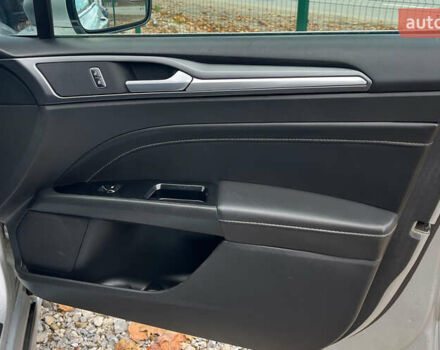 Серый Форд Фьюжн, объемом двигателя 2 л и пробегом 165 тыс. км за 10500 $, фото 25 на Automoto.ua