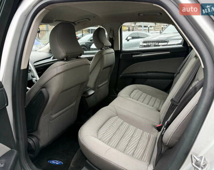 Сірий Форд Фьюжен, об'ємом двигуна 2 л та пробігом 148 тис. км за 11500 $, фото 21 на Automoto.ua